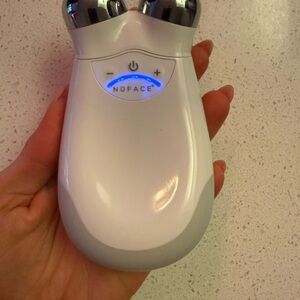 NuFace White and Silver Microcurrent Toning Device